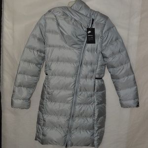 Nike Sportswear Womens Down Fill Iridescent Parka NWT Nike Sportswear Womens Down Fill Iridescent Parka NWT